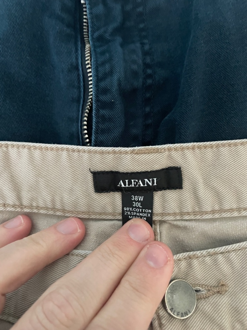 Alfani Men's Pants in Navy and Beige Tones. 38x30 - Picture 3 of 4